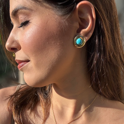 brinco dourado feminino pedra turquesa design redondo moderno